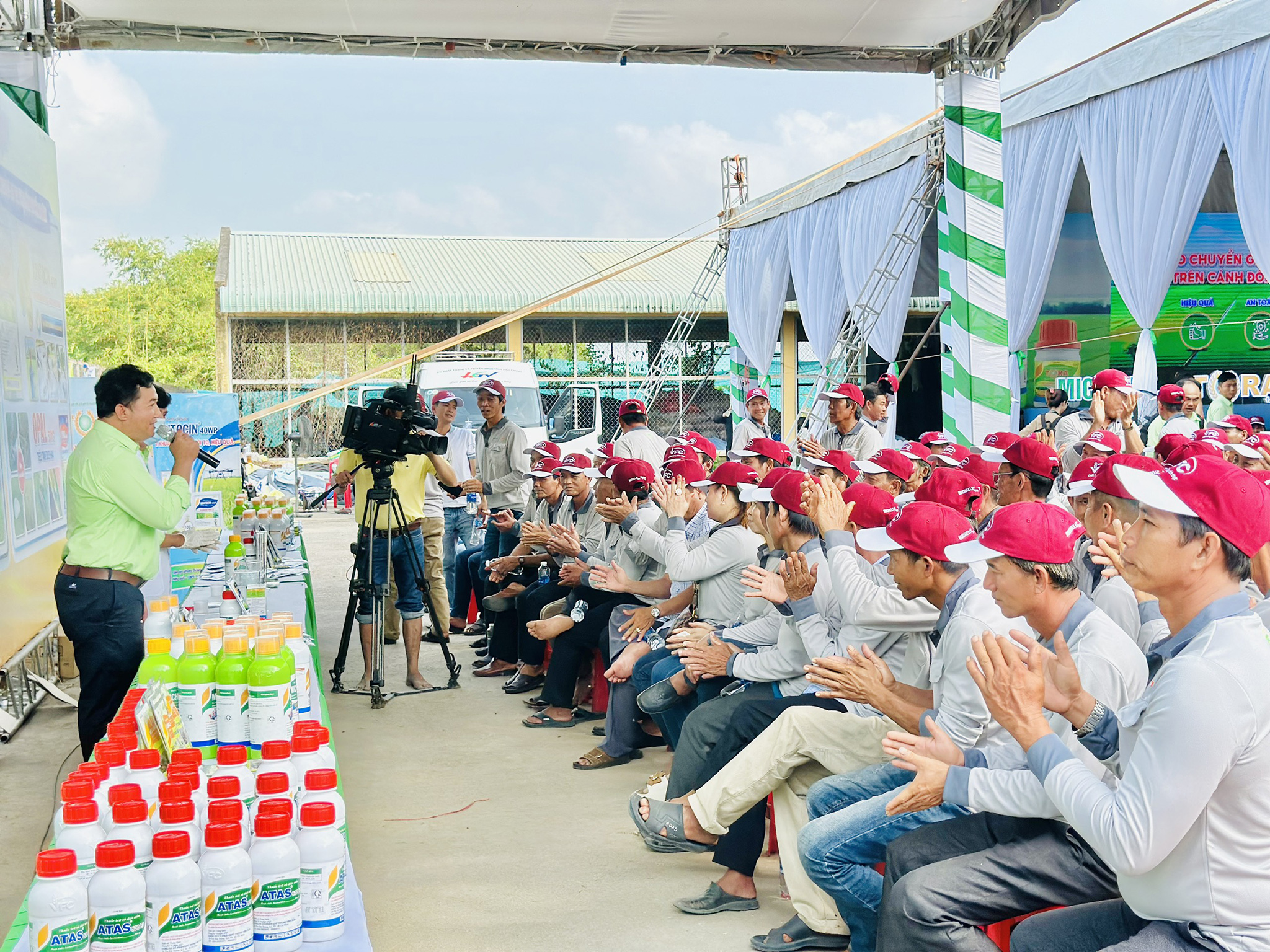 z5261655298066_e6dab3db4bea9d6eb7e8540d4389e360