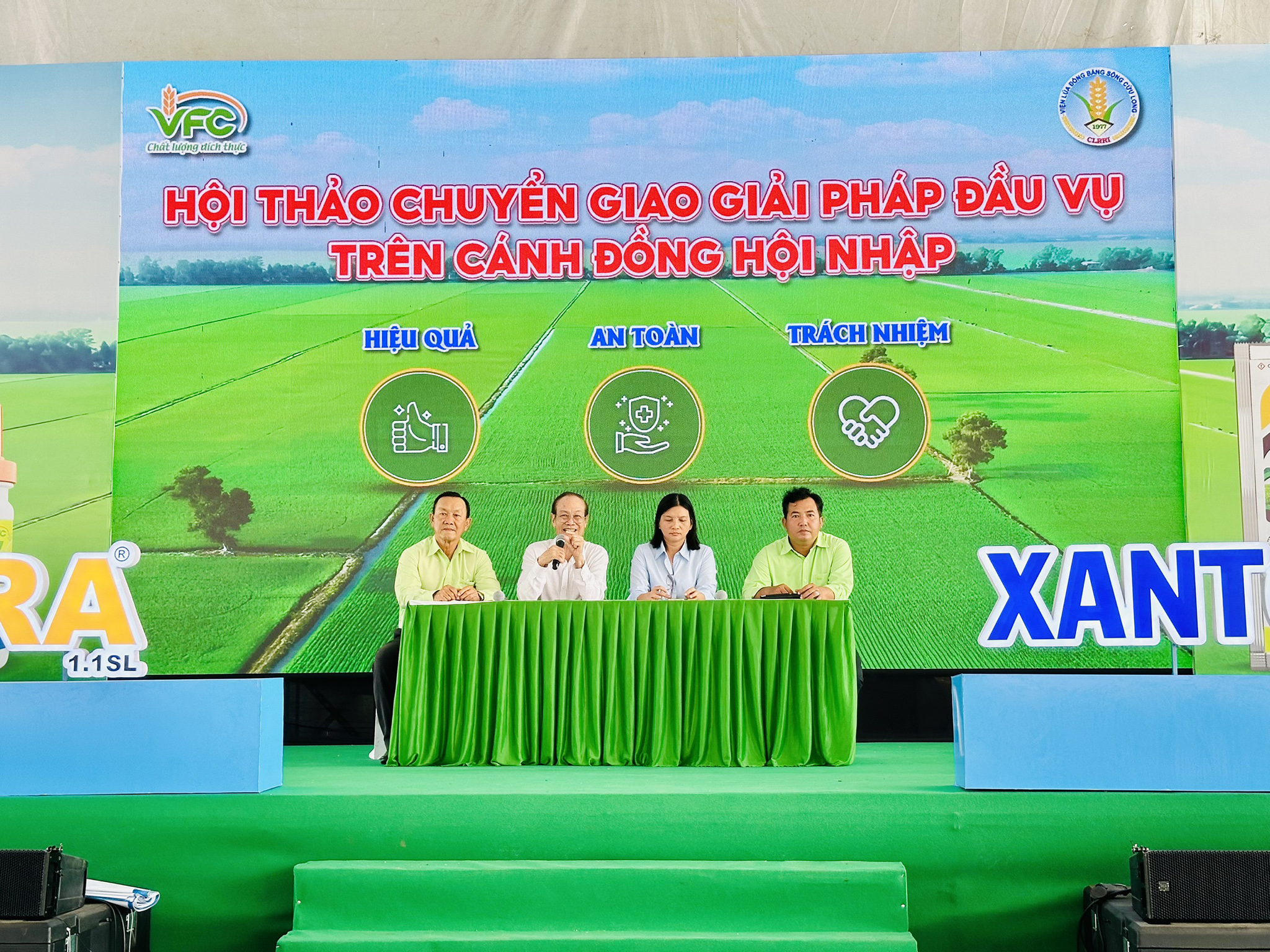 z5261655902345_b34f74095c51bcc1f6337746f87614c5