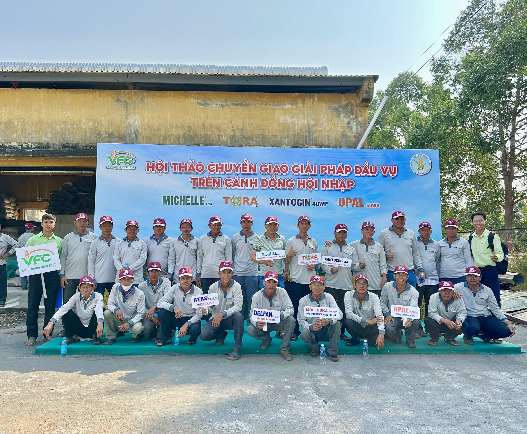 z5268098060057_a4072303ca3ed48a7d2421de84f94817