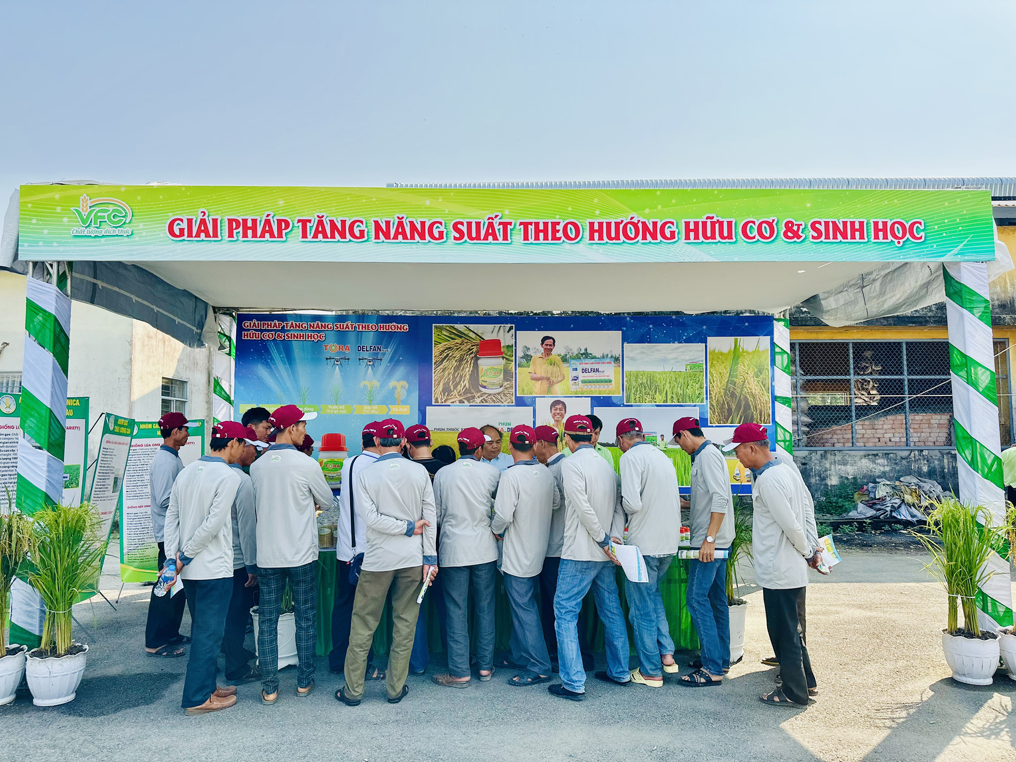 z5268098100666_28225f68b8cfc3f59fd6f7978bc33f6f