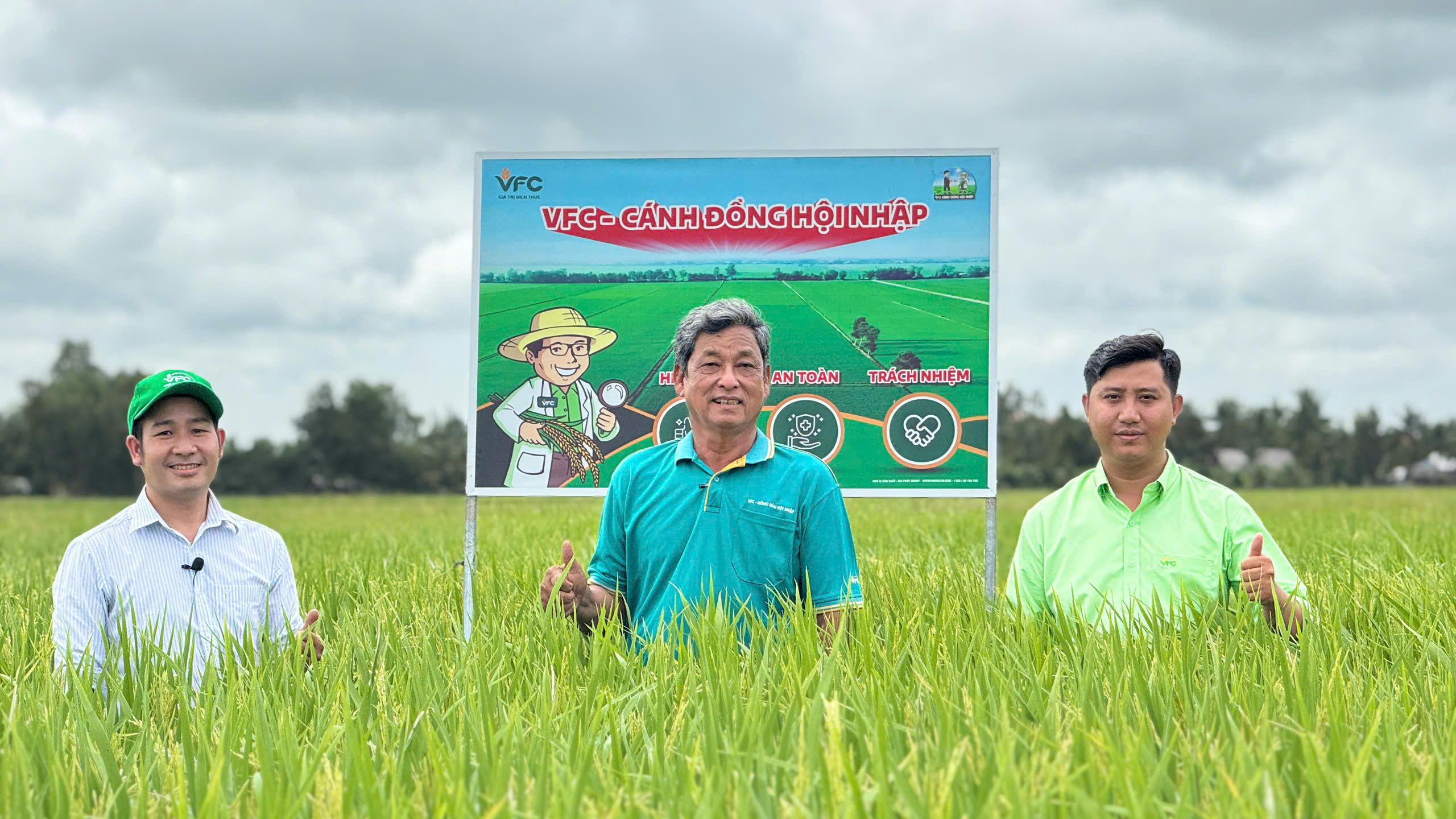 z6737152781140_b69dd759d1a368e2d5d4b557ceb1bc75