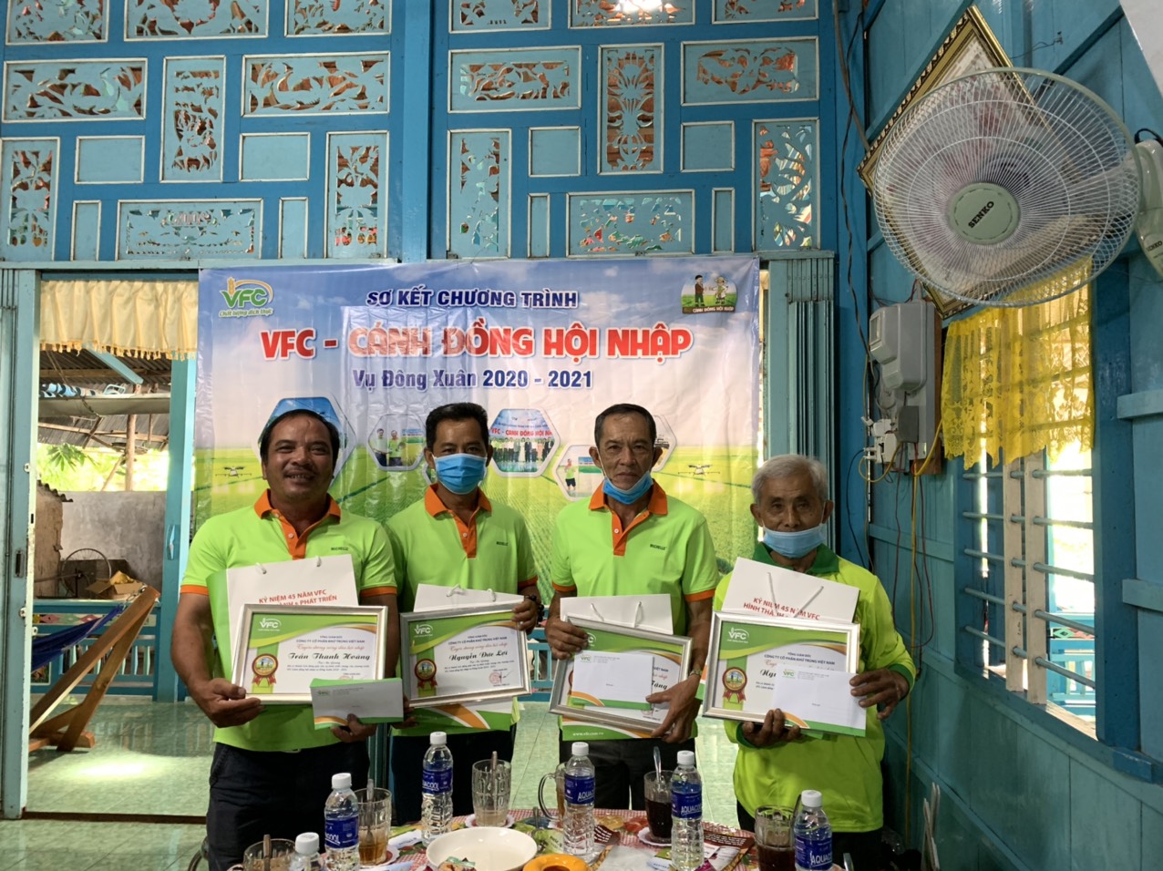 z2545590579108_335aaf30235012aa8a1c5a5839d8180f