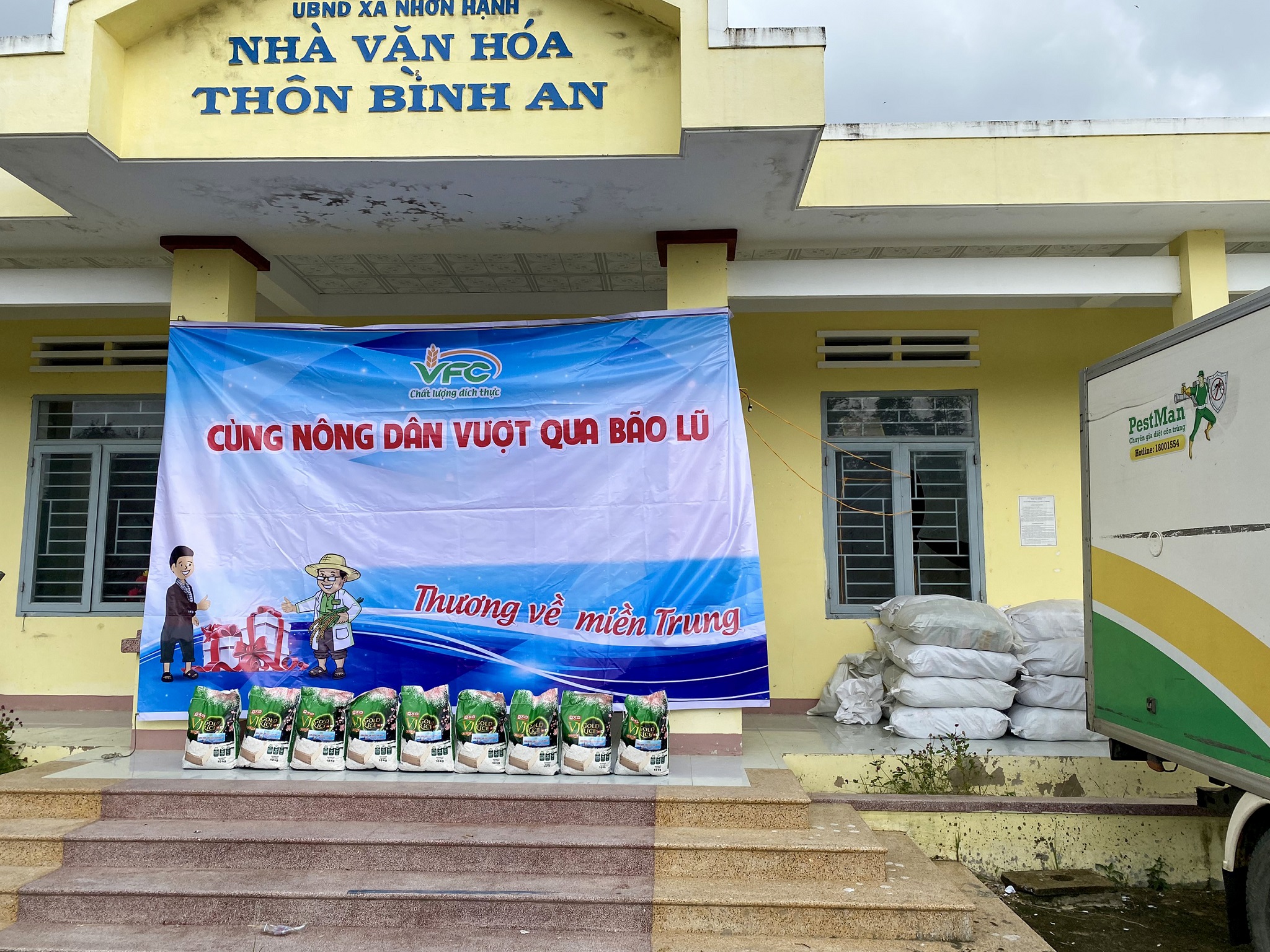 z2958980240172_203aa8d269c779fc54407633836989b1