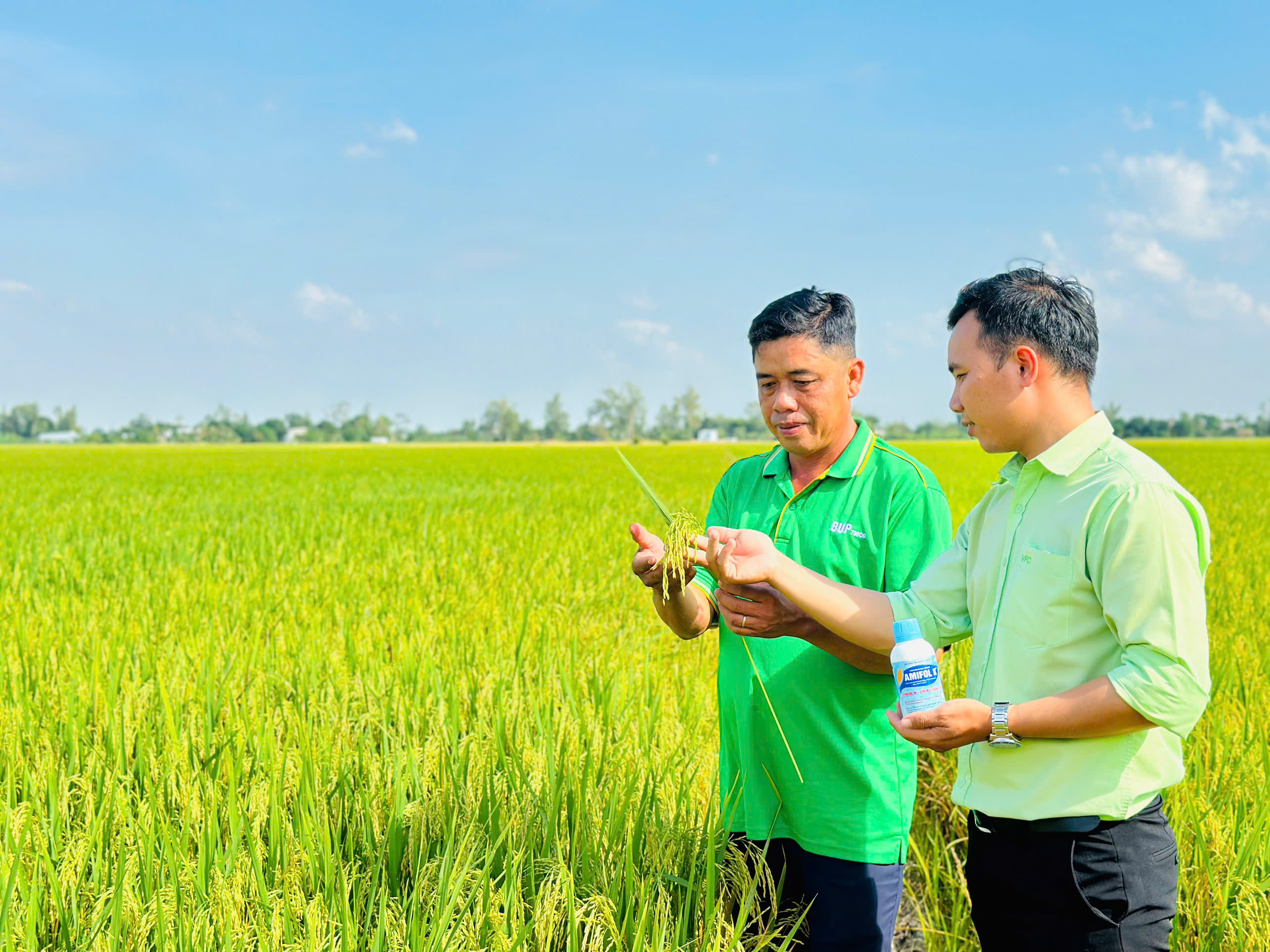 nong-dan-hoi-nhap (37)